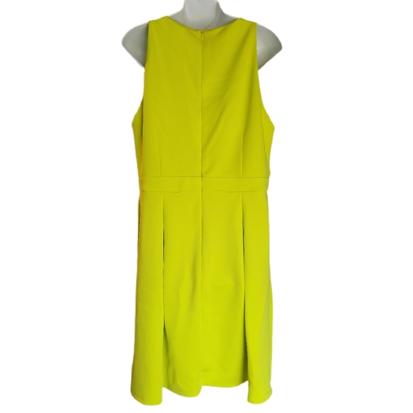 Spense Neon Green Lazor Cut Sleeveless Pleated Dress Size 14 - Picture 2 of 9